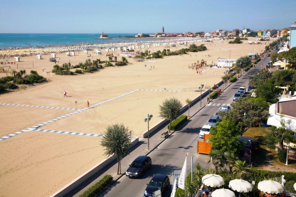 Hotel Panoramic Caorle Exterior foto
